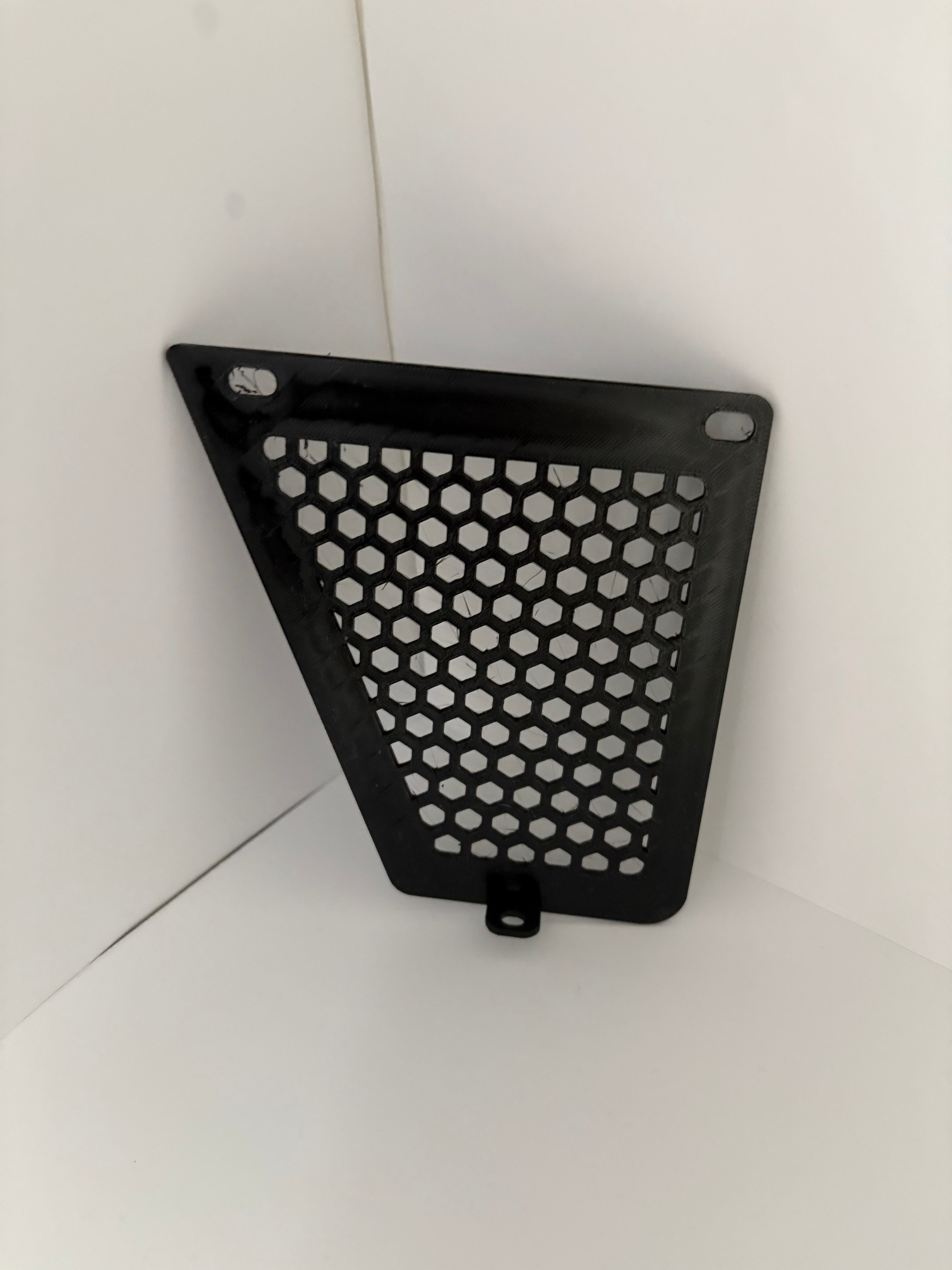 Tuttio soleli side panel